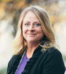 Julie King 220x245 Julie King 220x245